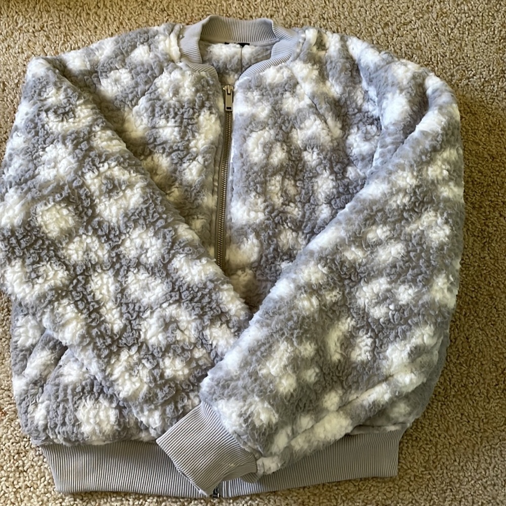 Express Zip up - Picture 2 of 2